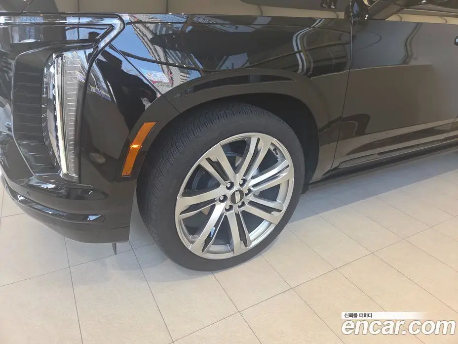 Cadillac Escalade 2025 6.2 автомат (гидро), фото 13 Cadillac Escalade 2025 6.2 автомат (гидро), фото 13