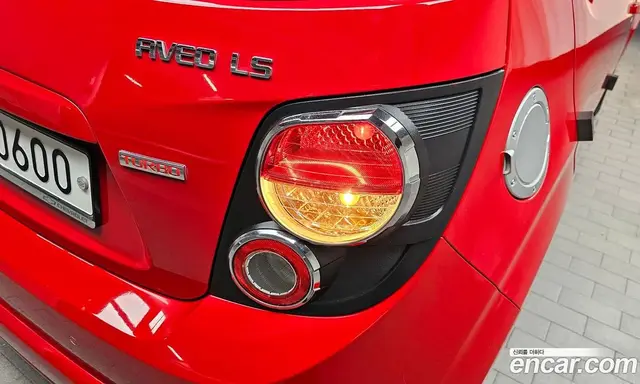 Chevrolet Aveo 2015 1.4 механика, миниатюра 8 Chevrolet Aveo 2015 1.4 механика, миниатюра 8