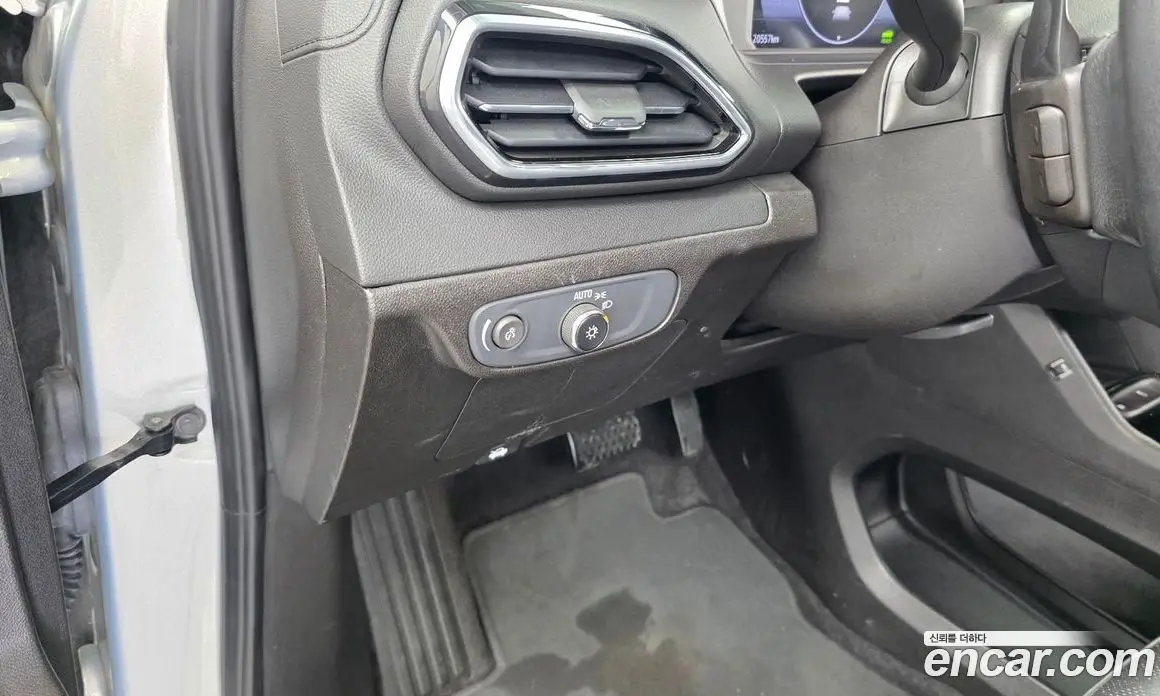 Chevrolet 볼트 EUV 2023 0.2 автомат (гидро), фото 24 Chevrolet 볼트 EUV 2023 0.2 автомат (гидро), фото 24