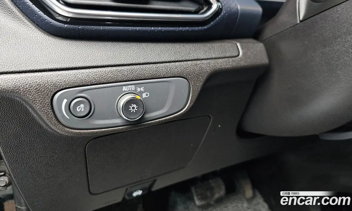 Chevrolet 볼트 EUV 2023 0.2 автомат (гидро), фото 19