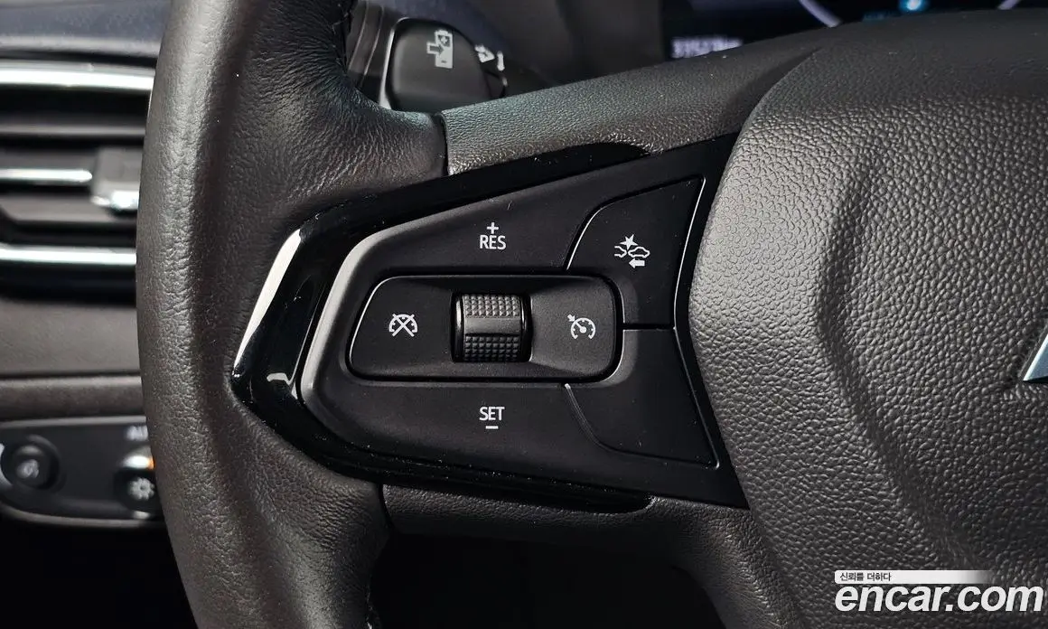 Chevrolet 볼트 EUV 2023 0.2 автомат (гидро), фото 20