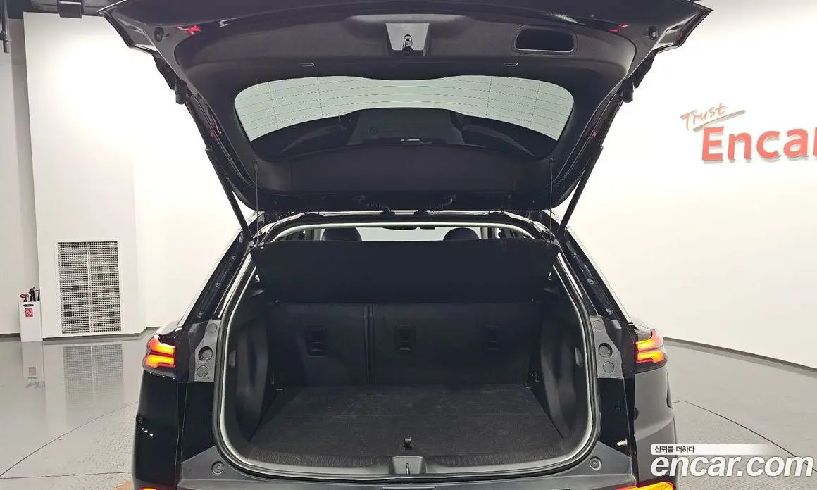 Chevrolet 볼트 EUV 2023 0.2 автомат (гидро), фото 31