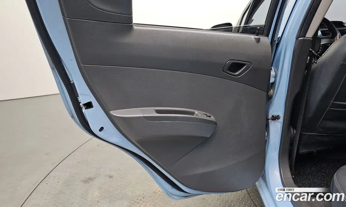 Chevrolet Spark 2013 1.0 автомат (гидро), фото 15