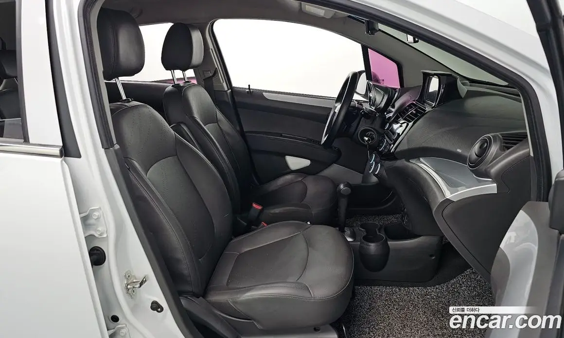 Chevrolet Spark 2014 1.0 автомат (гидро), фото 17 Chevrolet Spark 2014 1.0 автомат (гидро), фото 17