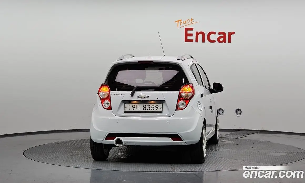 Chevrolet Spark 2014 1.0 автомат (гидро), фото 4 Chevrolet Spark 2014 1.0 автомат (гидро), фото 4