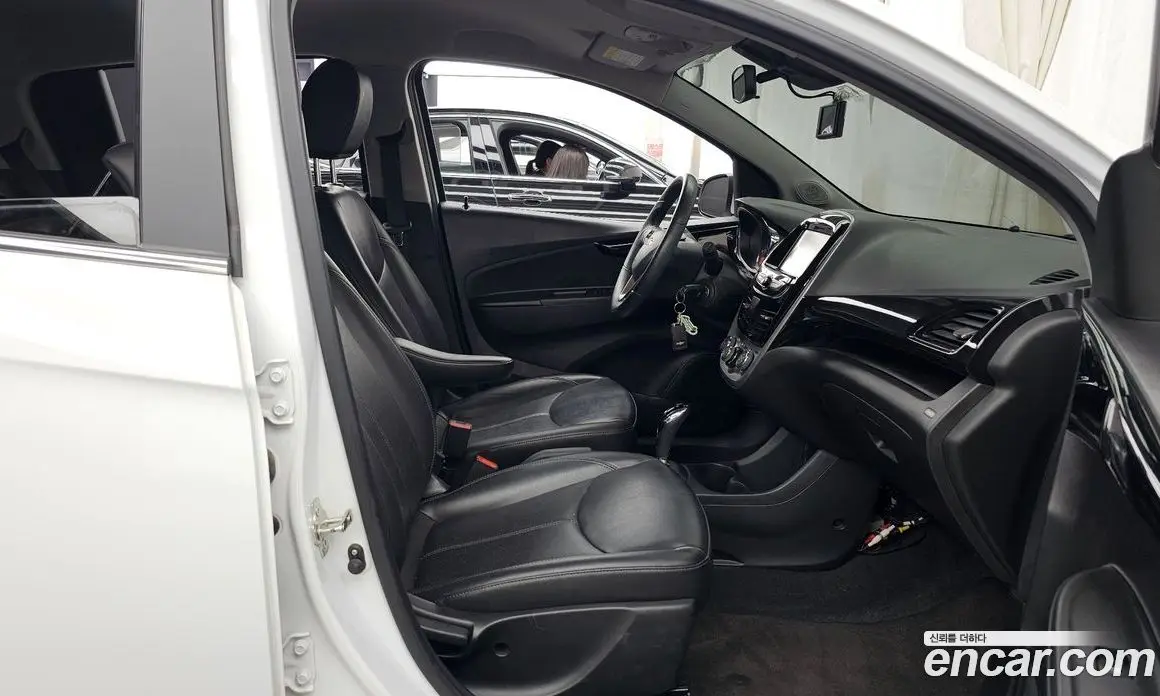 Chevrolet Spark 2016 1.0 автомат (гидро), фото 16