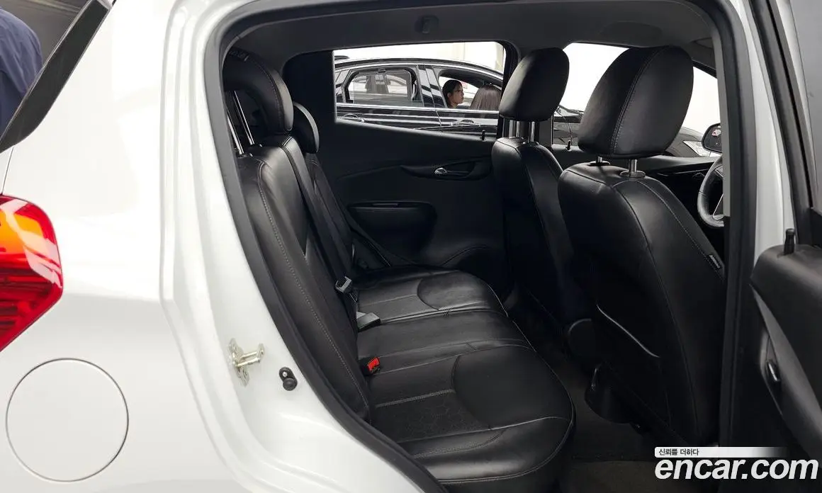 Chevrolet Spark 2016 1.0 автомат (гидро), фото 17