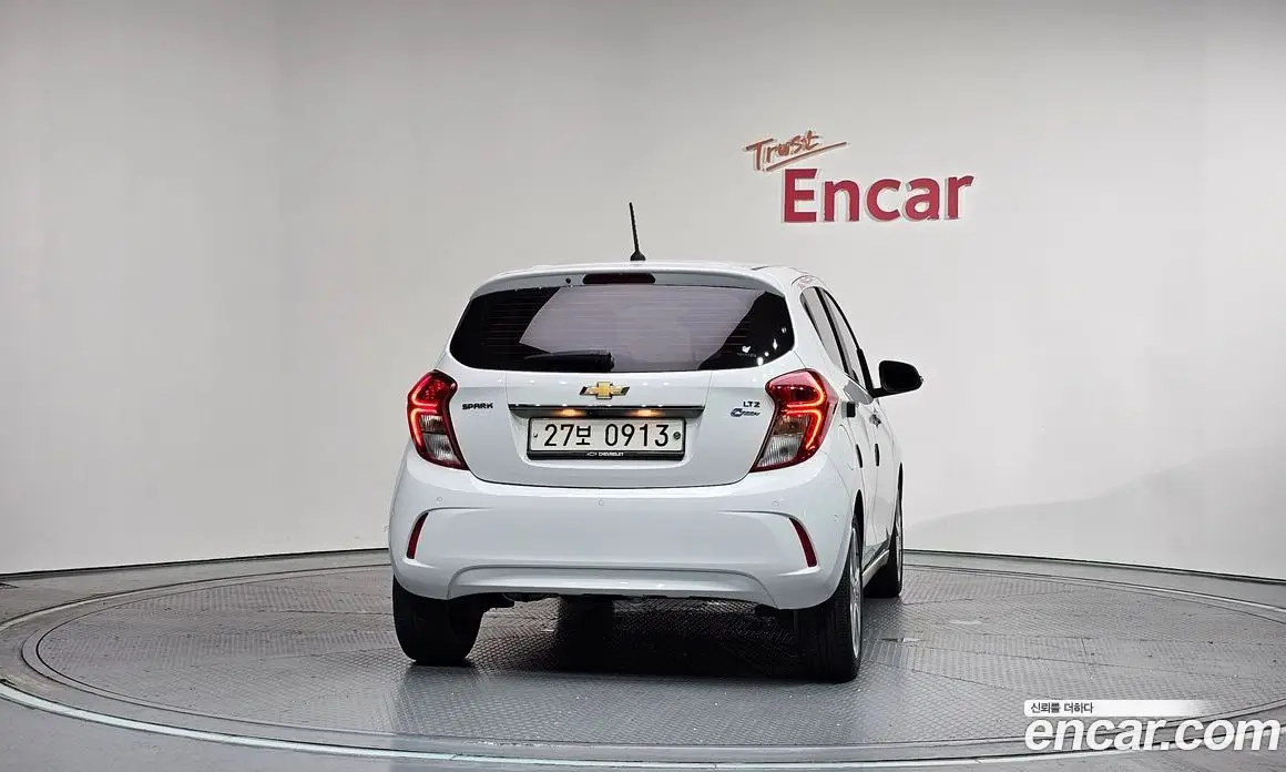 Chevrolet Spark 2016 1.0 автомат (гидро), фото 3