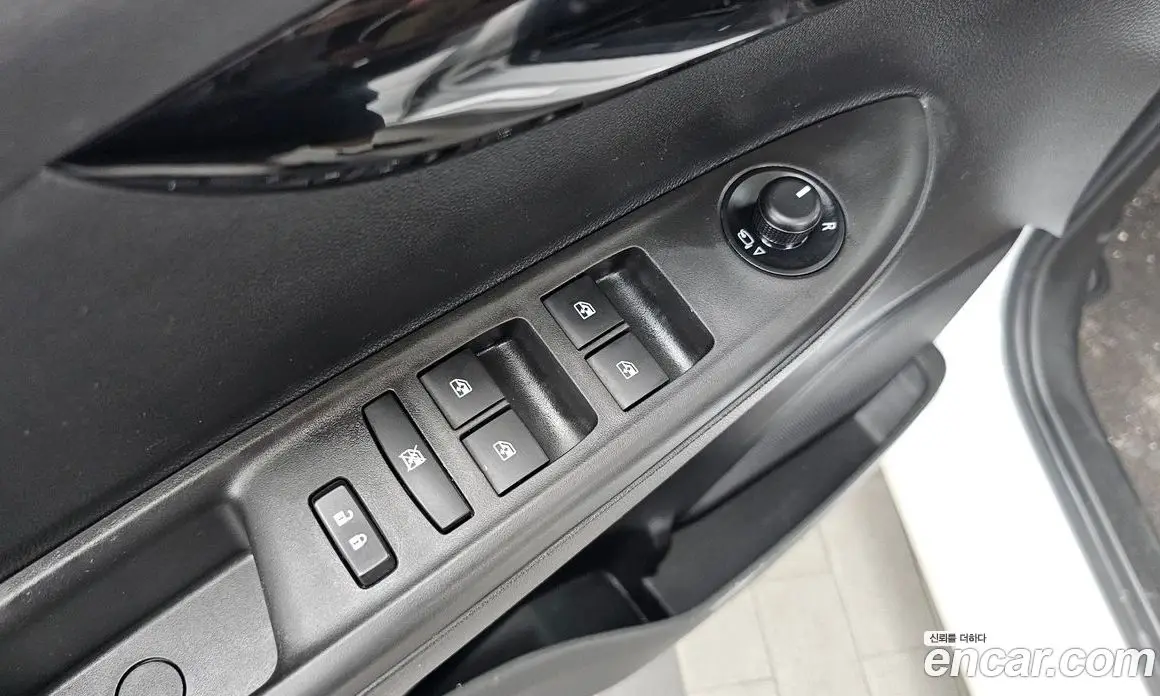 Chevrolet Spark 2016 1.0 автомат (гидро), фото 32