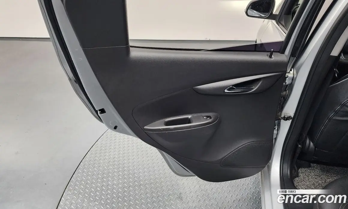 Chevrolet Spark 2016 1.0 автомат (гидро), фото 15