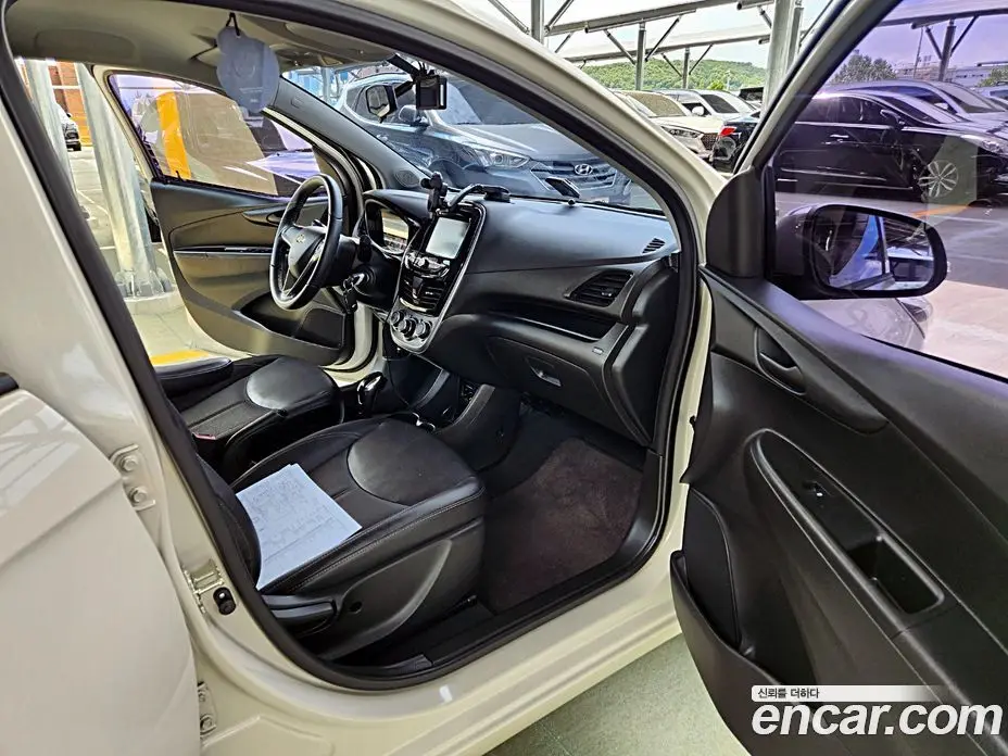 Chevrolet Spark 2016 1.0 автомат (гидро), фото 14 Chevrolet Spark 2016 1.0 автомат (гидро), фото 14