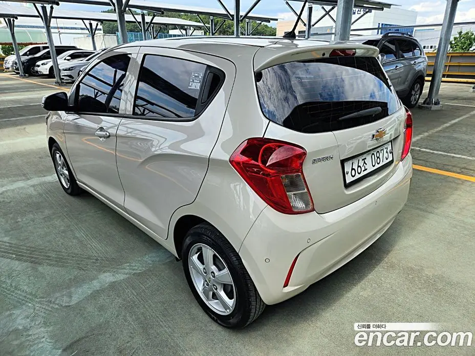 Chevrolet Spark 2016 1.0 автомат (гидро), фото 20 Chevrolet Spark 2016 1.0 автомат (гидро), фото 20