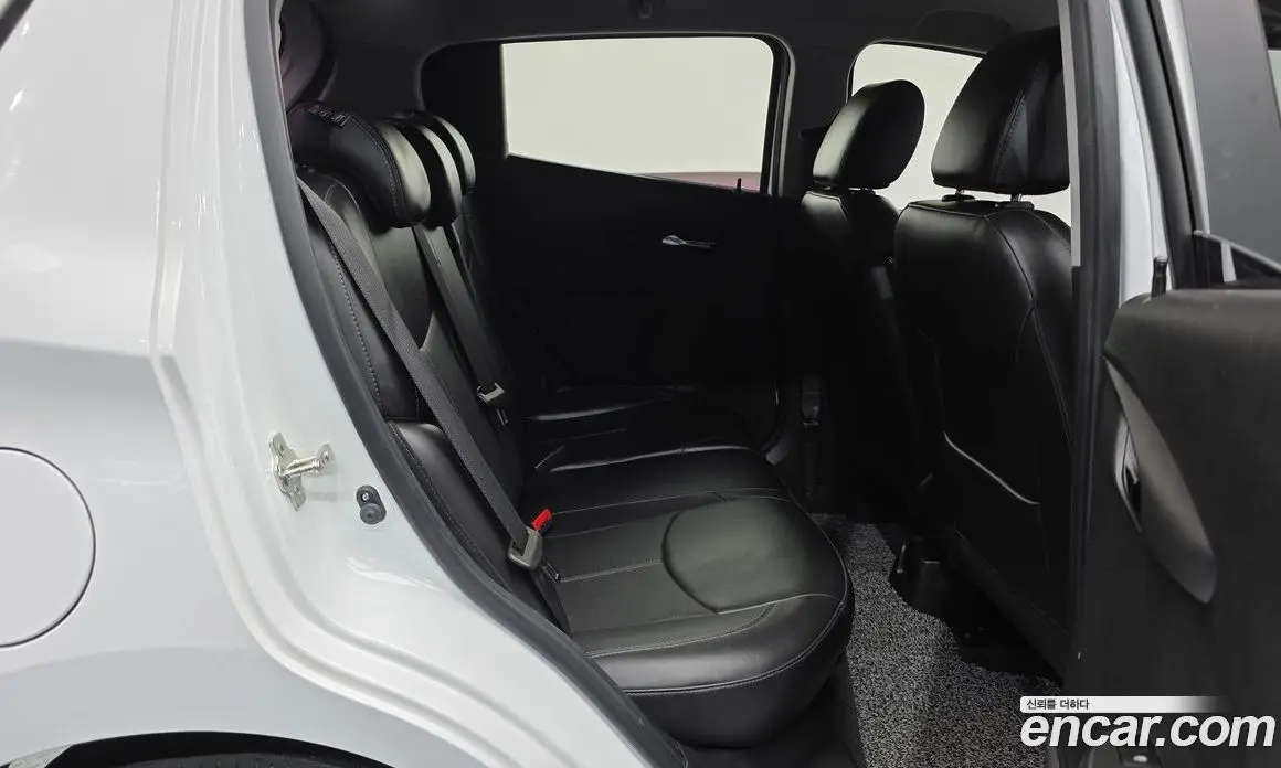 Chevrolet Spark 2017 1.0 автомат (гидро), фото 30 Chevrolet Spark 2017 1.0 автомат (гидро), фото 30