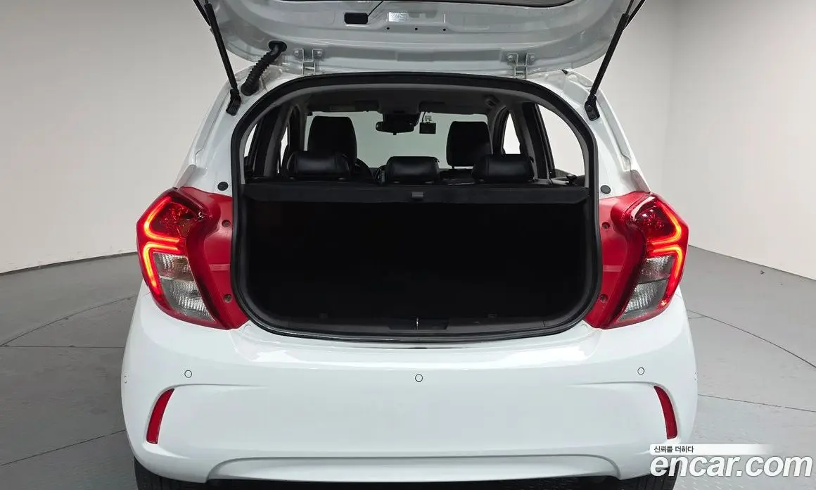 Chevrolet Spark 2018 1.0 автомат (гидро), фото 20