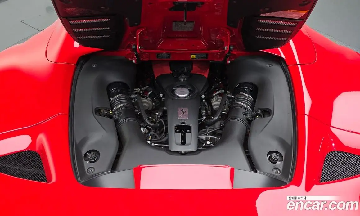 Ferrari F8 2021 3.9 автомат (гидро), фото 20 Ferrari F8 2021 3.9 автомат (гидро), фото 20