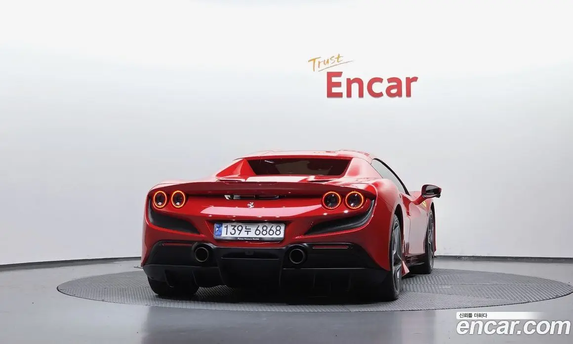 Ferrari F8 2021 3.9 автомат (гидро), фото 4 Ferrari F8 2021 3.9 автомат (гидро), фото 4
