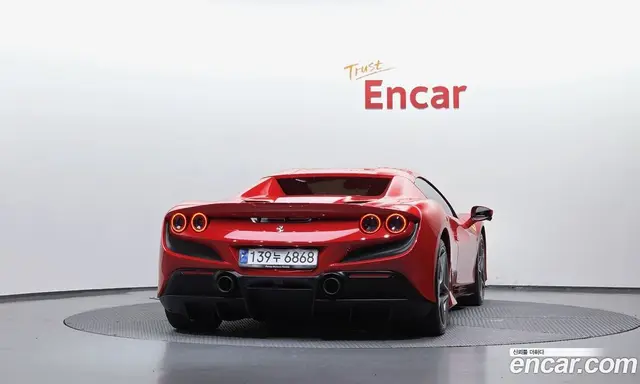 Ferrari F8 2021 3.9 автомат (гидро), миниатюра 4 Ferrari F8 2021 3.9 автомат (гидро), миниатюра 4