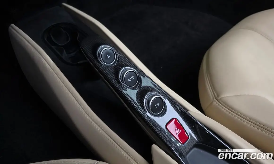 Ferrari F8 2021 3.9 автомат (гидро), фото 9 Ferrari F8 2021 3.9 автомат (гидро), фото 9