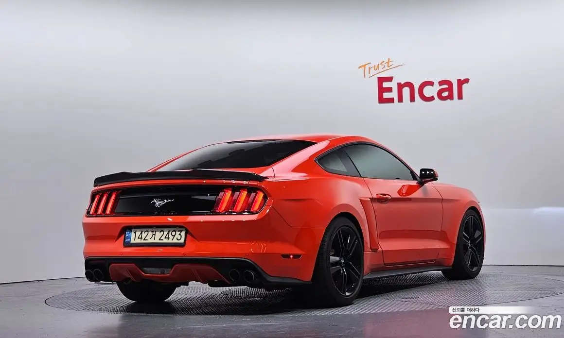 Ford Mustang 2015 2.3 автомат (гидро), фото 2 Ford Mustang 2015 2.3 автомат (гидро), фото 2
