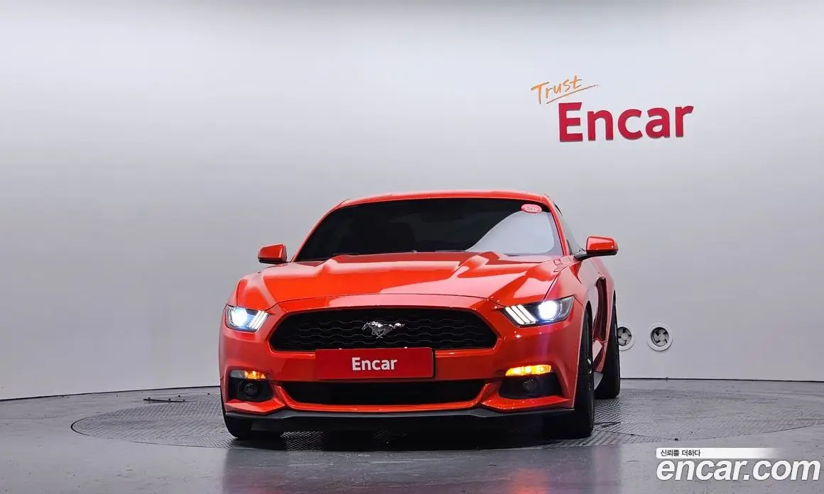Ford Mustang 2015 2.3 автомат (гидро), фото 3 Ford Mustang 2015 2.3 автомат (гидро), фото 3