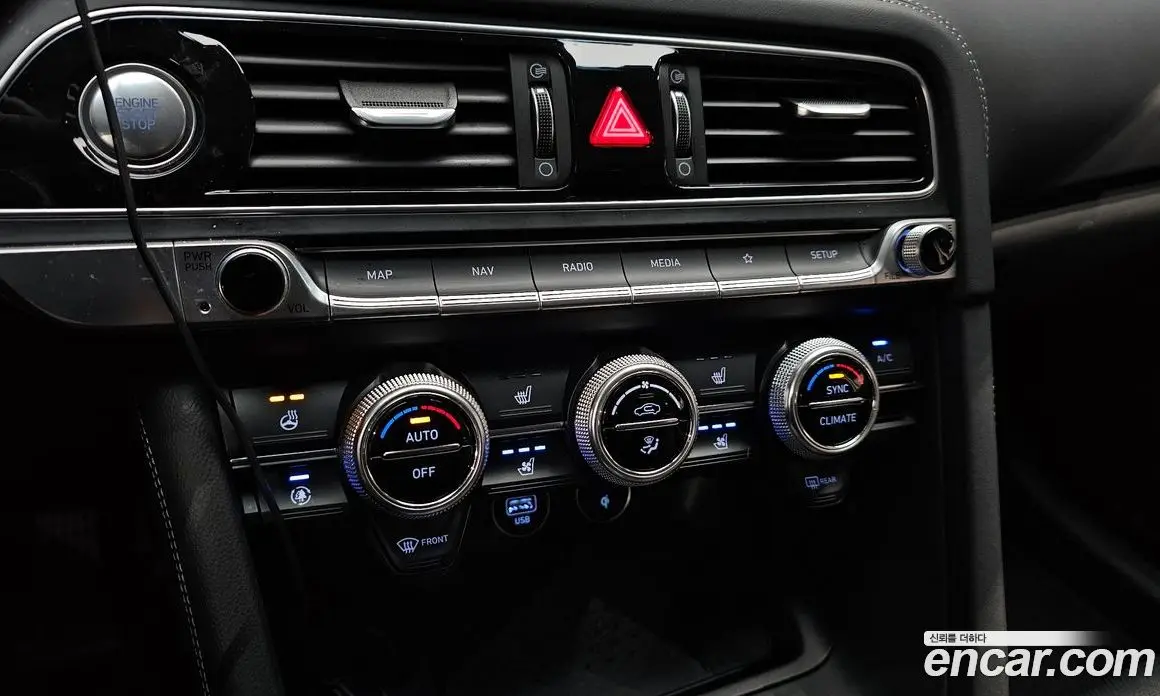 Genesis G70 2020 2.0 автомат (гидро), фото 32 Genesis G70 2020 2.0 автомат (гидро), фото 32