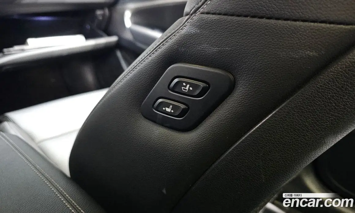 Genesis G70 2020 2.0 автомат (гидро), фото 36 Genesis G70 2020 2.0 автомат (гидро), фото 36