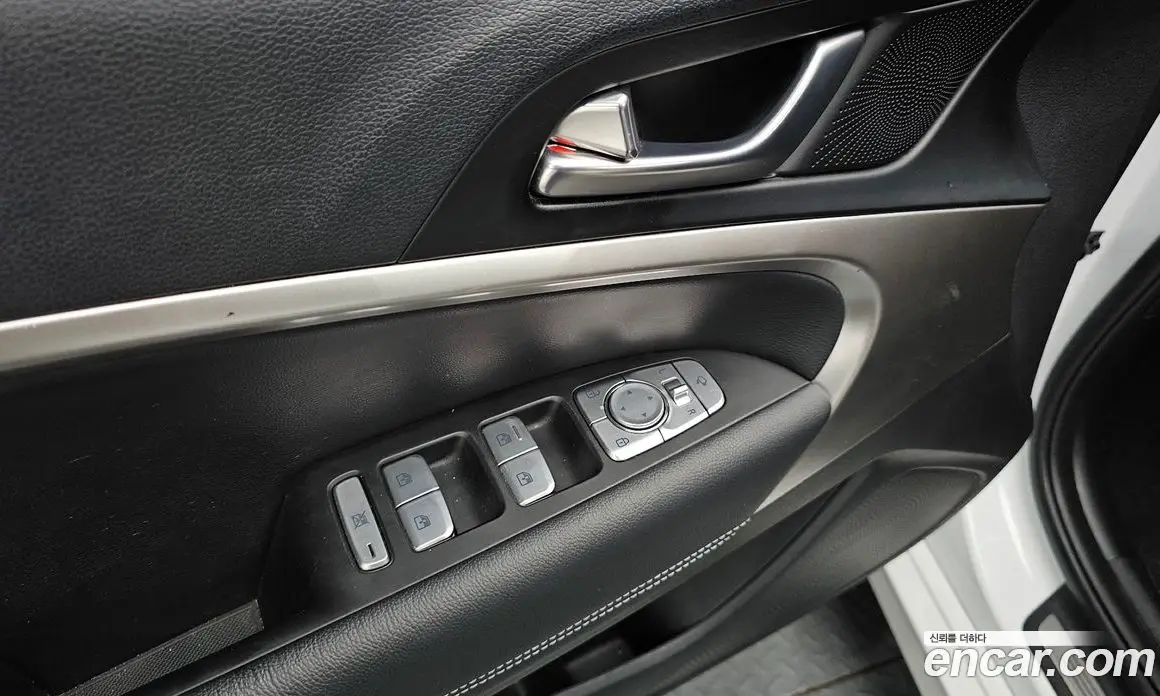 Genesis G70 2020 2.0 автомат (гидро), фото 39 Genesis G70 2020 2.0 автомат (гидро), фото 39