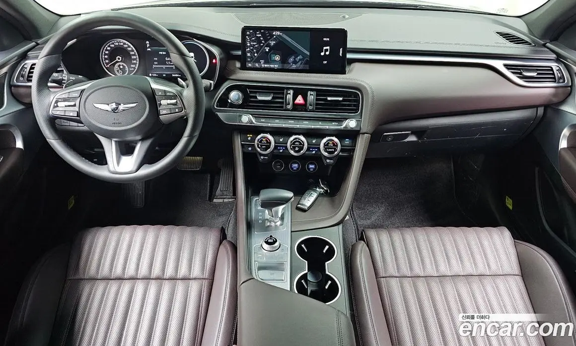 Genesis G70 2022 2.0 автомат (гидро), фото 9 Genesis G70 2022 2.0 автомат (гидро), фото 9