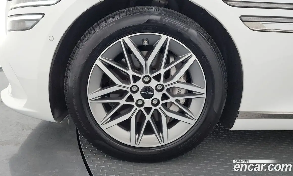 Genesis G80 2024 2.5 автомат (гидро), фото 5 Genesis G80 2024 2.5 автомат (гидро), фото 5