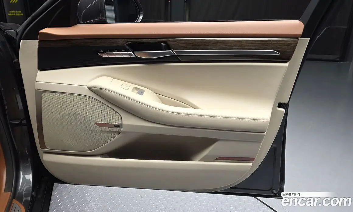 Genesis G90 2021 3.8 автомат (гидро), фото 14 Genesis G90 2021 3.8 автомат (гидро), фото 14