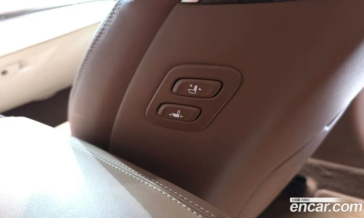 Genesis G90 2021 3.8 автомат (гидро), фото 34 Genesis G90 2021 3.8 автомат (гидро), фото 34