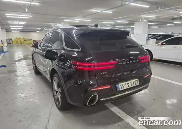 Genesis GV70 2023 2.5 автомат (гидро), миниатюра 10
