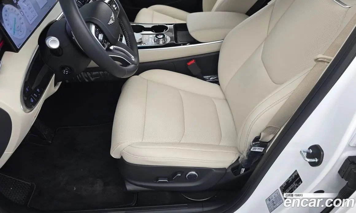 Genesis GV70 2024 2.5 автомат (гидро), фото 29 Genesis GV70 2024 2.5 автомат (гидро), фото 29