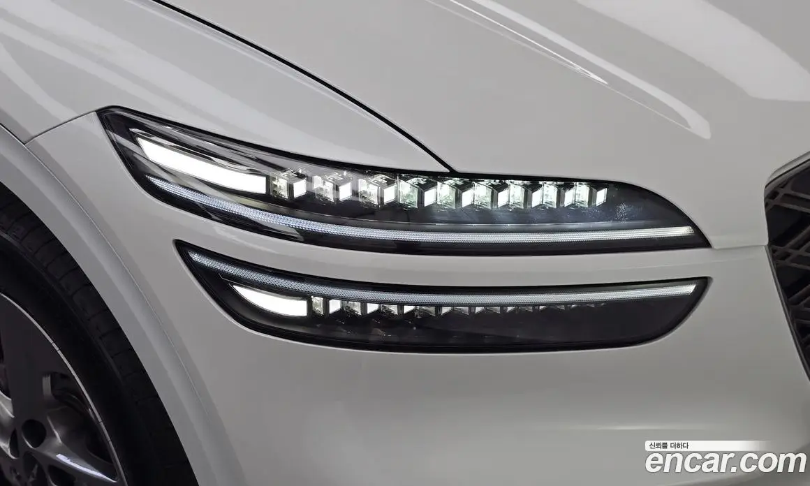 Genesis GV70 2024 2.5 автомат (гидро), фото 8 Genesis GV70 2024 2.5 автомат (гидро), фото 8