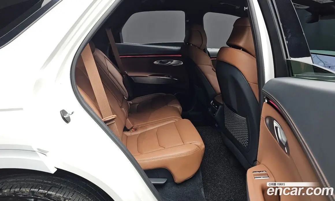 Genesis GV70 2024 2.5 автомат (гидро), фото 16