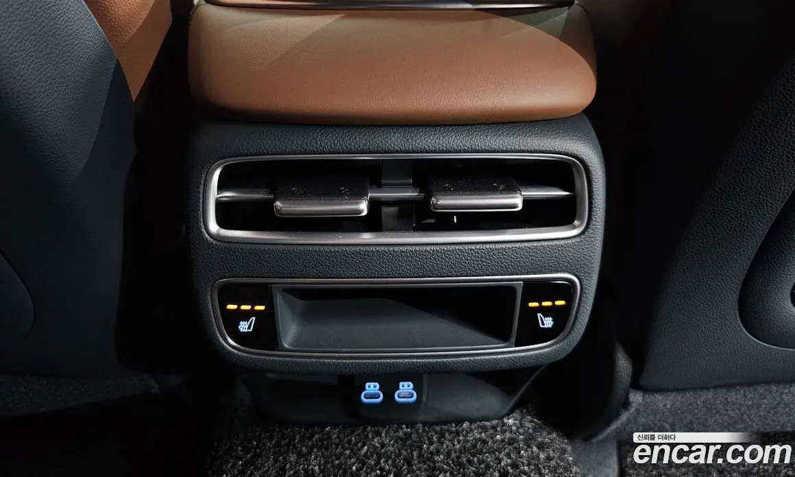 Genesis GV70 2024 2.5 автомат (гидро), фото 22