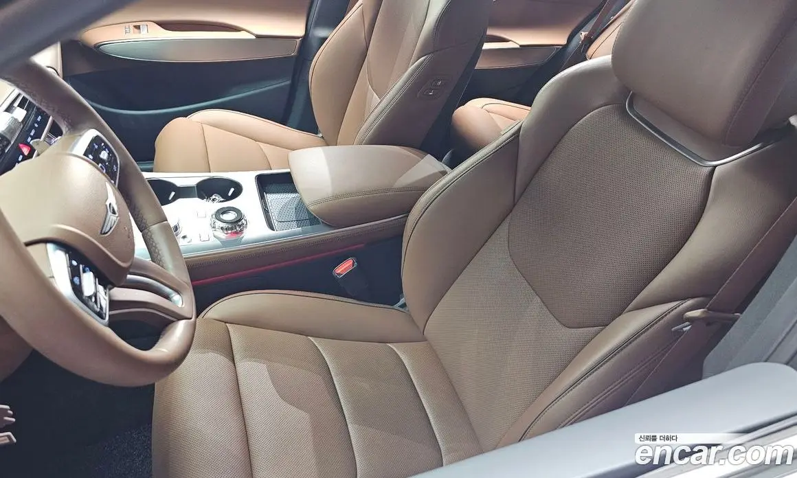 Genesis GV70 2024 2.5 автомат (гидро), фото 32