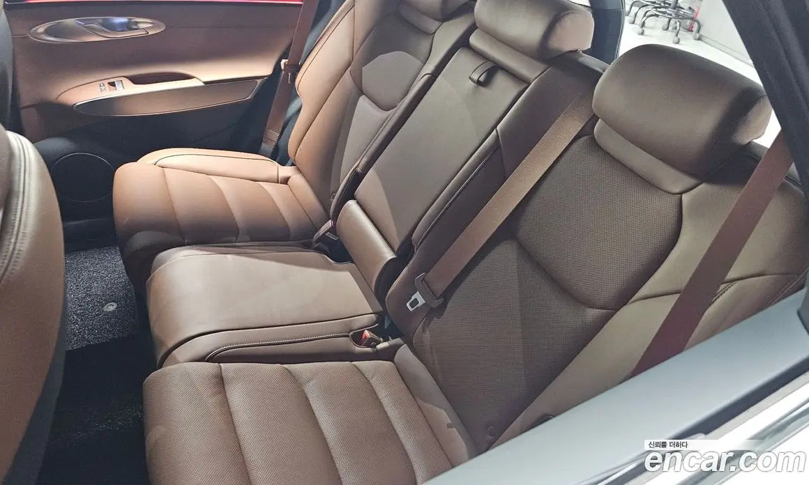 Genesis GV70 2024 2.5 автомат (гидро), фото 33