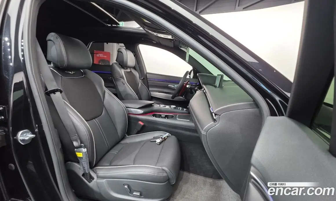 Genesis GV70 2024 2.5 автомат (гидро), фото 13 Genesis GV70 2024 2.5 автомат (гидро), фото 13