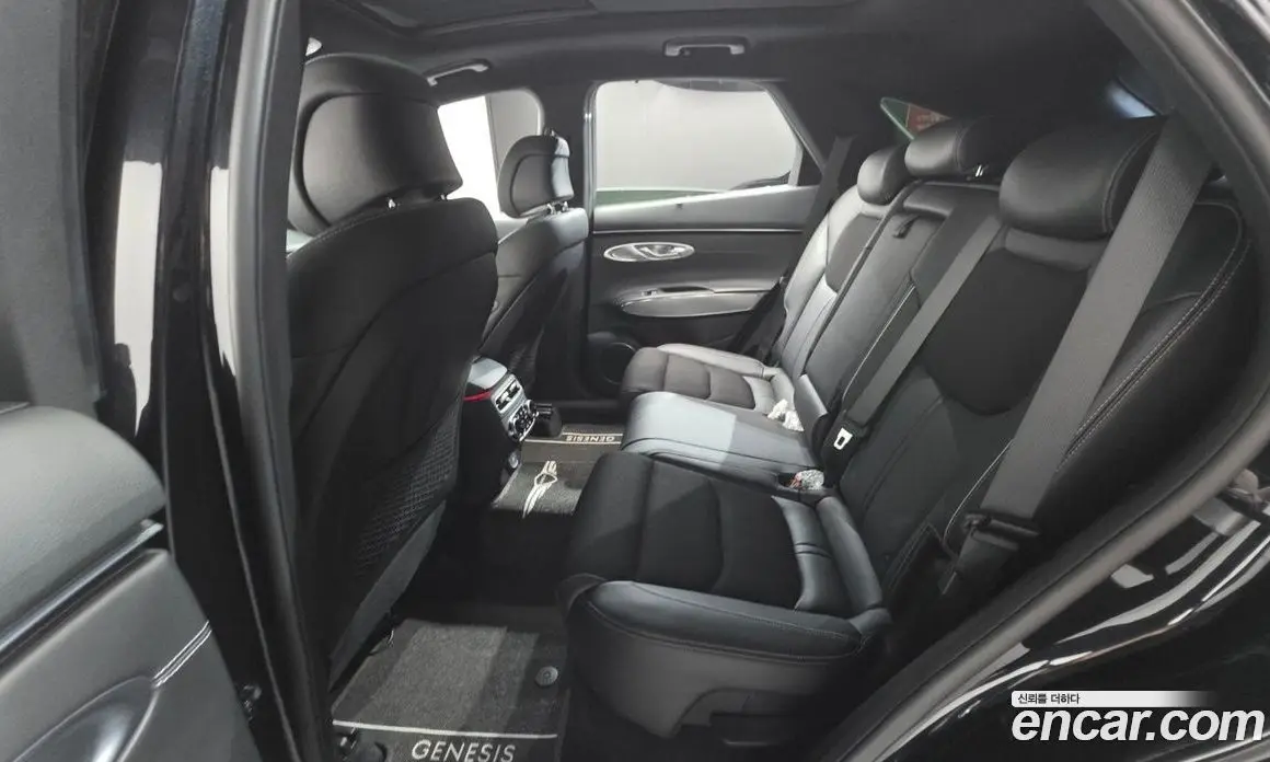 Genesis GV70 2024 2.5 автомат (гидро), фото 16 Genesis GV70 2024 2.5 автомат (гидро), фото 16