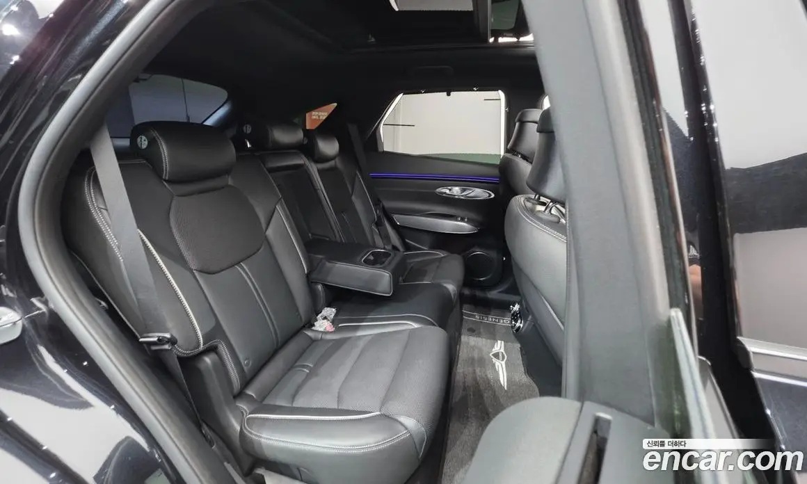 Genesis GV70 2024 2.5 автомат (гидро), фото 25 Genesis GV70 2024 2.5 автомат (гидро), фото 25