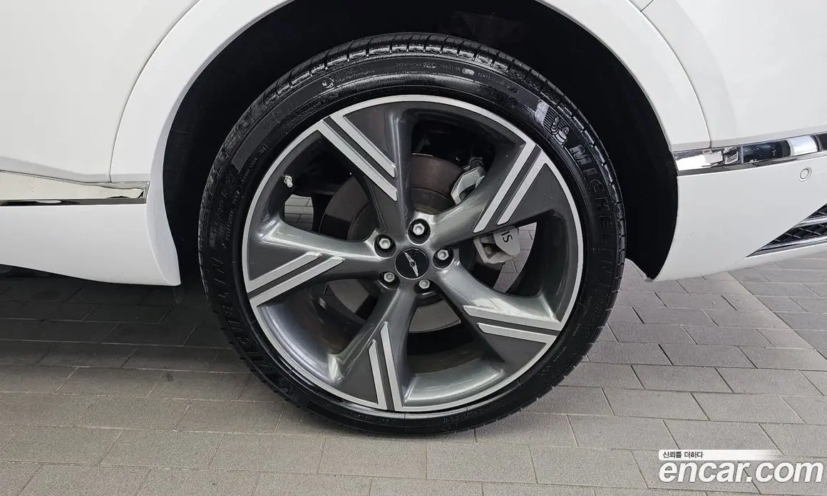 Genesis GV80 2024 2.5 автомат (гидро), фото 7 Genesis GV80 2024 2.5 автомат (гидро), фото 7