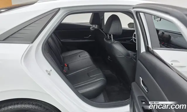 Hyundai Avante 2021 1.6 автомат (гидро), миниатюра 11 Hyundai Avante 2021 1.6 автомат (гидро), миниатюра 11