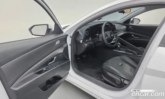Hyundai Avante 2021 1.6 автомат (гидро), миниатюра 10 Hyundai Avante 2021 1.6 автомат (гидро), миниатюра 10