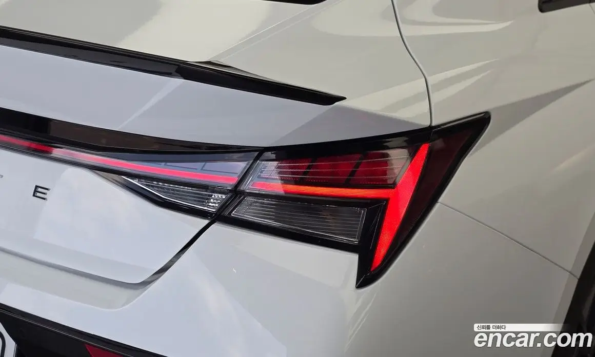 Hyundai Avante 2024 1.6 автомат (гидро), фото 9