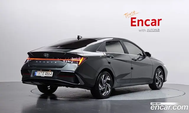 Hyundai Avante 2024 1.6 автомат (гидро), миниатюра 2