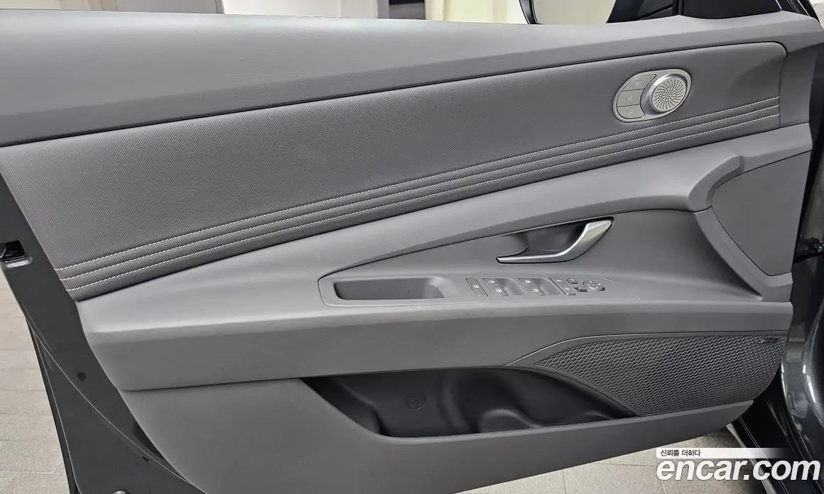 Hyundai Avante 2024 1.6 автомат (гидро), фото 14