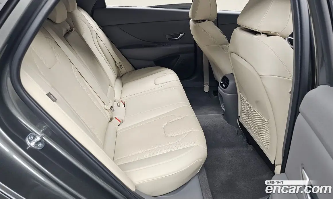 Hyundai Avante 2024 1.6 автомат (гидро), фото 18