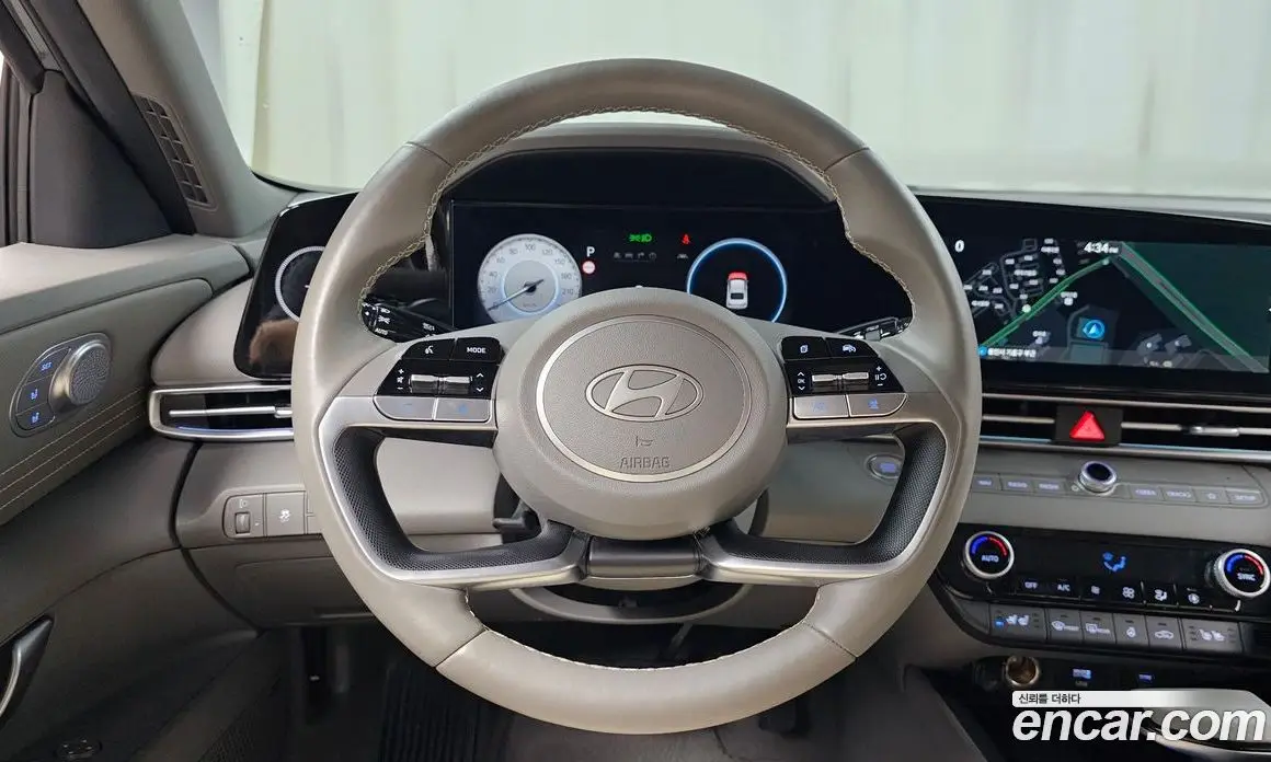 Hyundai Avante 2024 1.6 автомат (гидро), фото 19