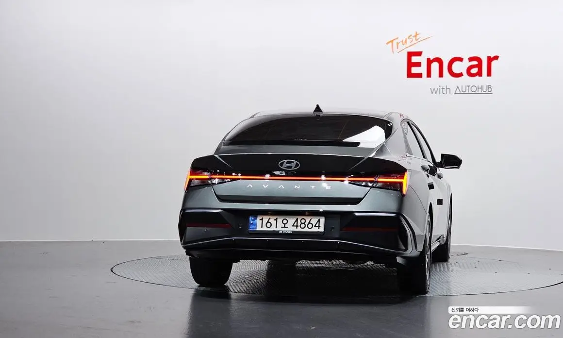 Hyundai Avante 2024 1.6 автомат (гидро), фото 4